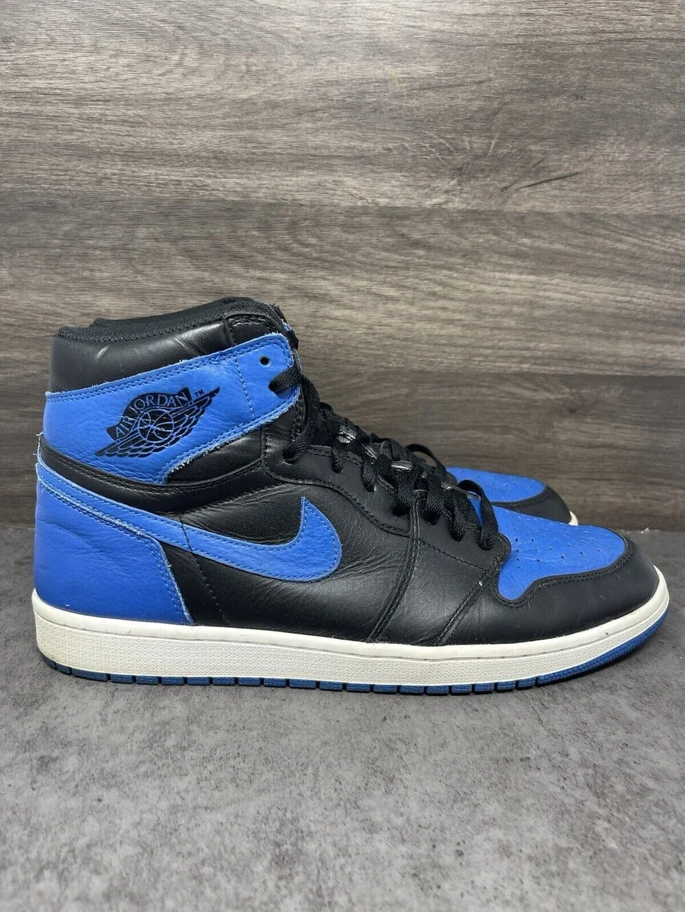 Air Jordan 1 Retro High Royal 2017 Size 14 Mens Basketball Shoes Lot 555088-007